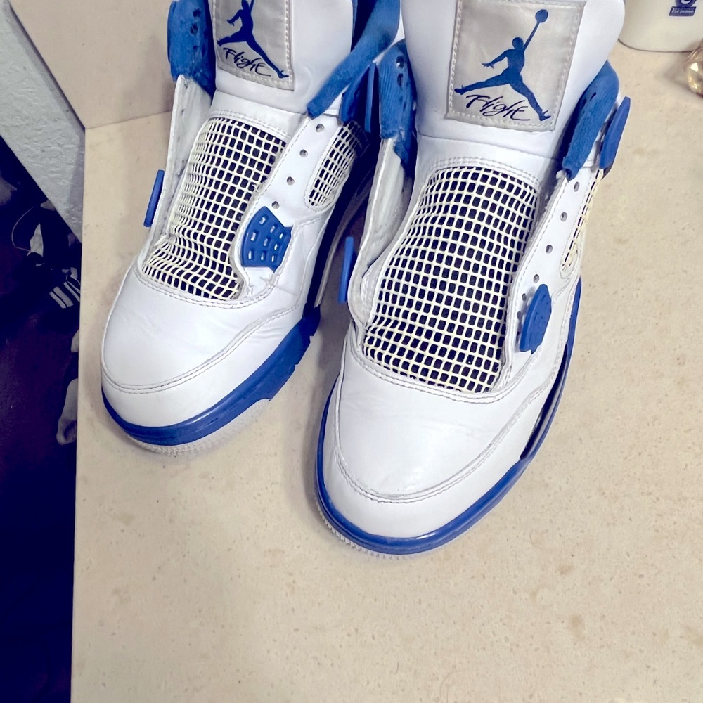 Jordan Retro 4"s "Motorsport" 2017 Size 9 - Picture 6 of 10
